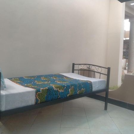 Babajay Family Home Daressalam Exterior foto