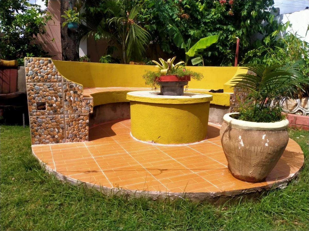 Babajay Family Home Daressalam Exterior foto