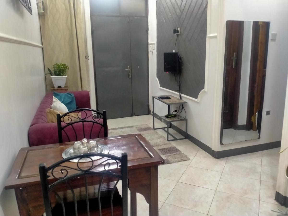 Babajay Family Home Daressalam Exterior foto