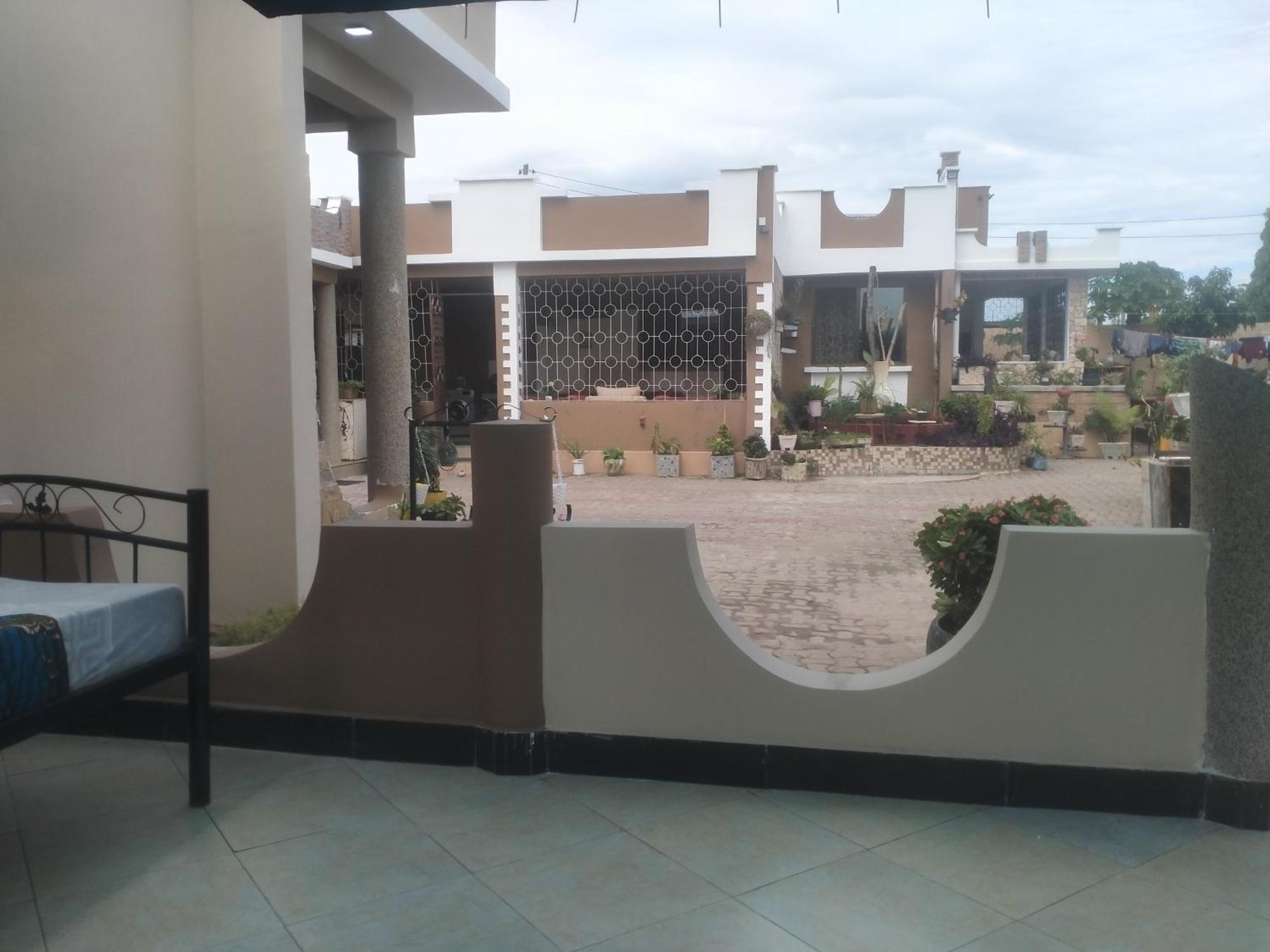 Babajay Family Home Daressalam Exterior foto