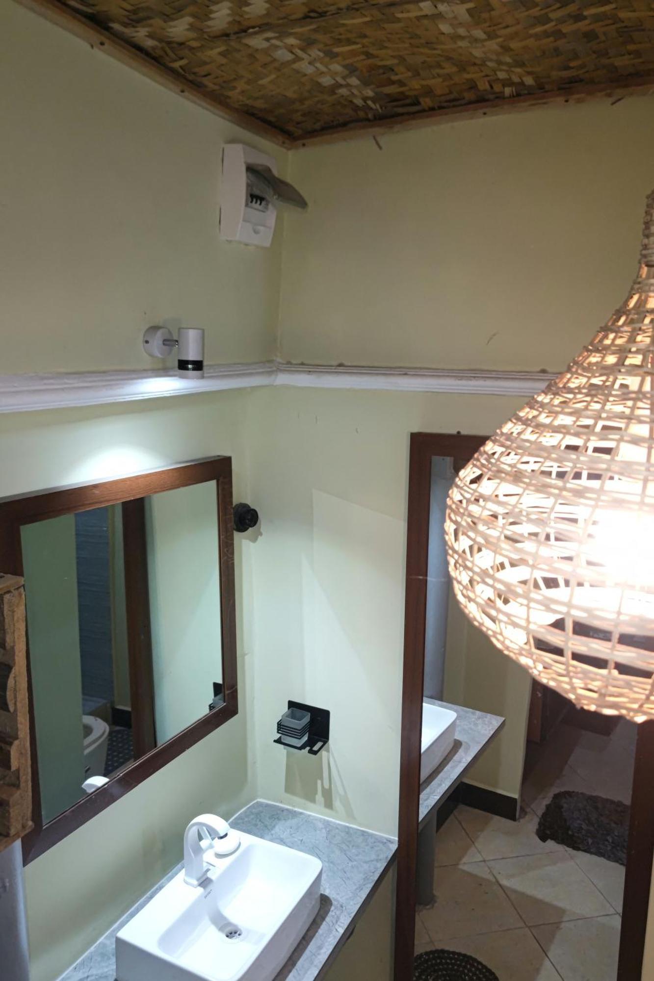 Babajay Family Home Daressalam Exterior foto